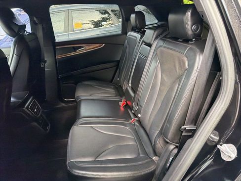 Used 2016 Lincoln MKX Reserve w/ Climate Package AWD/4WD image 10
