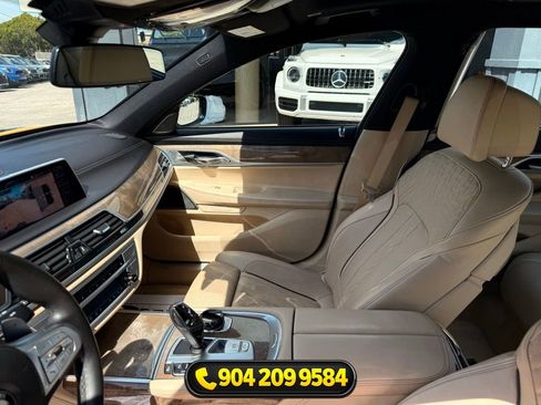 Used 2020 BMW 740i w/ Luxury Rear Seating Package RWD image 21