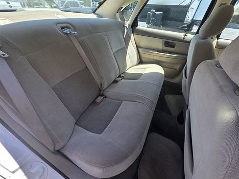 Used 2007 Ford Taurus SE FWD image 27