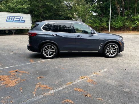 Used 2019 BMW X5 xDrive40i w/ Premium Package 2 AWD/4WD image 4