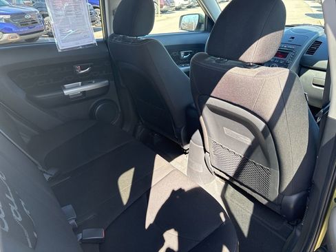 Used 2012 Kia Soul + image 21