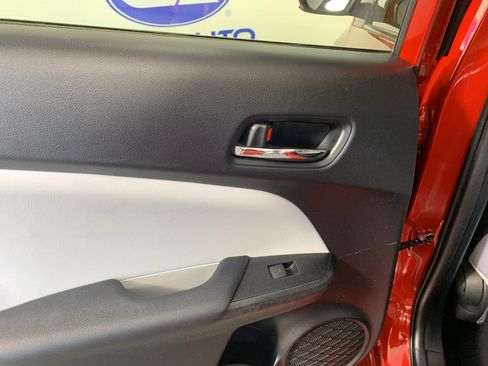 Used 2021 Toyota Prius LE image 31