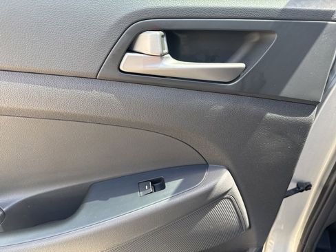 Used 2018 Hyundai Tucson Limited AWD/4WD image 18