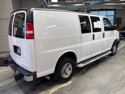 Used 2022 Chevrolet Express 2500 w/ Driver Convenience Package image 19