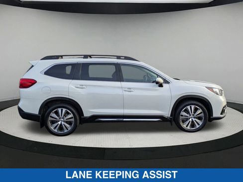 Used 2022 Subaru Ascent Limited w/ Technology Package image 2