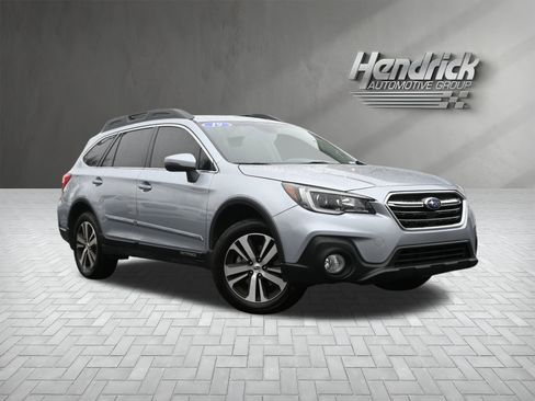 Used 2019 Subaru Outback 2.5i Limited image 2