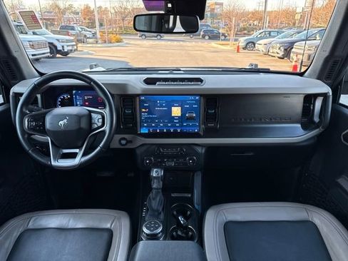 Used 2021 Ford Bronco Wildtrak image 12