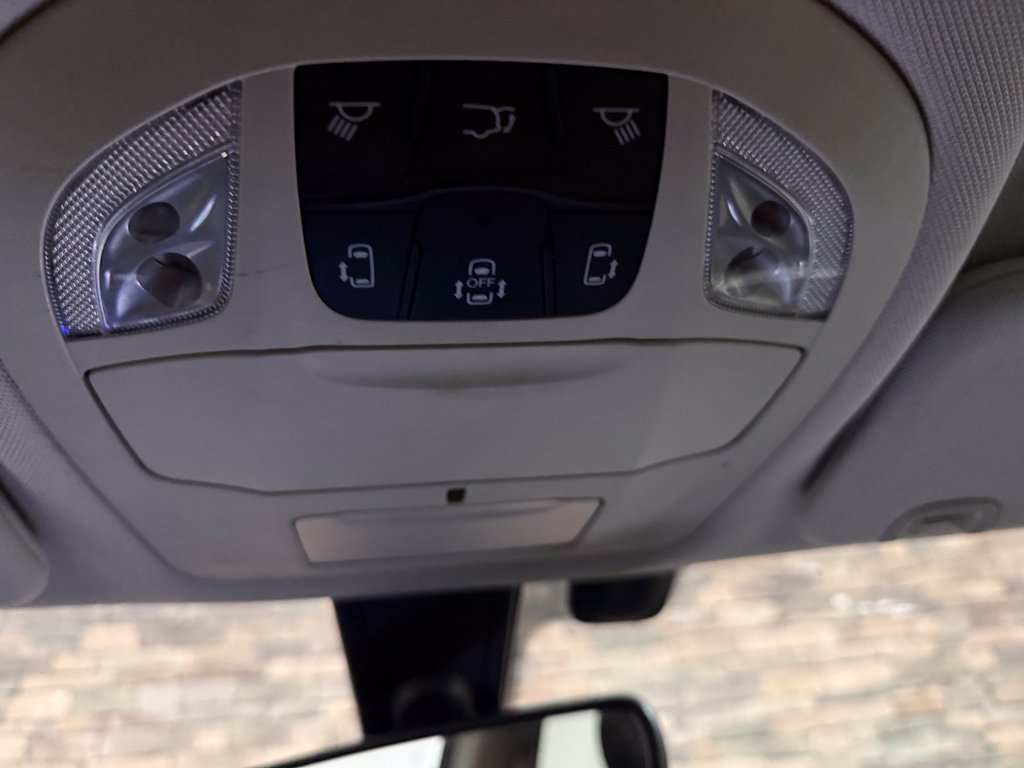 Used 2020 Chrysler Pacifica Touring-L Plus FWD image 30