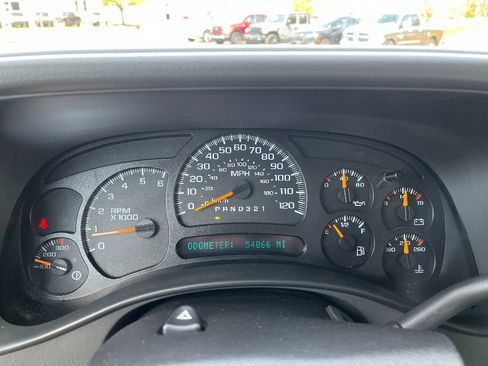 Used 2006 Chevrolet Silverado 3500 2WD Crew Cab image 26