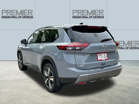 Used 2024 Nissan Rogue SL FWD image 6