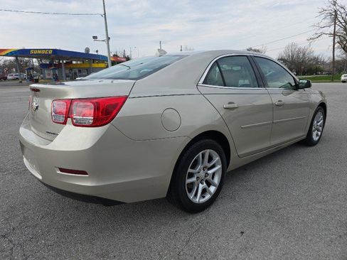 Used 2014 Chevrolet Malibu LT w/ Power Convenience Package image 3