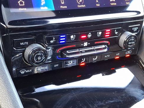 Certified 2022 Jeep Grand Cherokee Trailhawk w/ ADV Protech Group II image 16