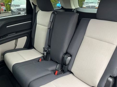 Used 2009 Dodge Journey SXT w/ Rear Seat Video Group image 20