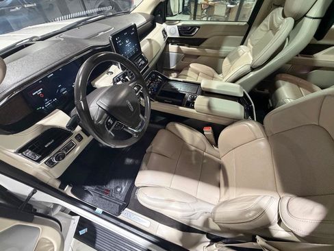 Used 2019 Lincoln Navigator L Reserve AWD/4WD image 21