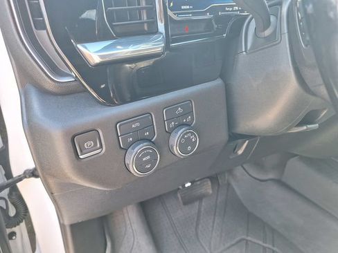 Used 2023 Chevrolet Silverado 1500 LT w/ Protection Package AWD/4WD image 19