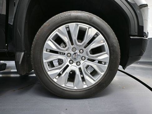 Used 2021 GMC Sierra 1500 Denali w/ Denali Ultimate Package image 18