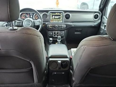 Used 2022 Jeep Wrangler Unlimited Sport image 18