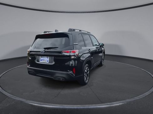 Used 2026 Subaru Forester Premium AWD/4WD image 8