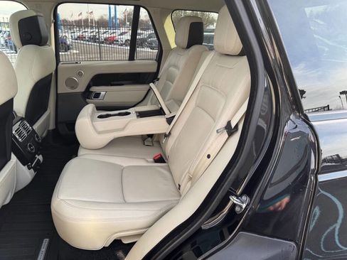 Used 2019 Land Rover Range Rover image 6