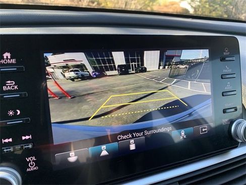 Used 2022 Honda Accord Touring image 22