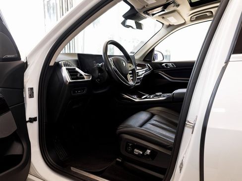 Used 2025 BMW X7 xDrive40i image 22