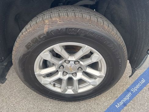 Used 2022 Chevrolet Silverado 1500 LT image 17