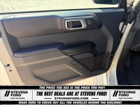 Used 2025 Ford Bronco Outer Banks AWD/4WD image 19