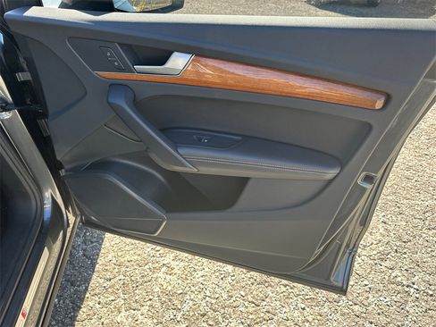 Used 2022 Audi Q5 2.0T Premium Plus image 14