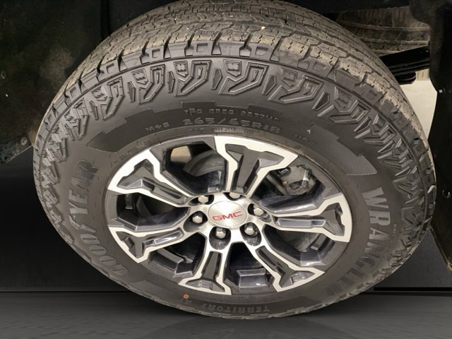 Used 2024 GMC Canyon AT4 AWD/4WD image 16