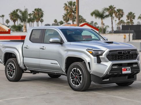 New 2026 Toyota Tacoma TRD Sport AWD/4WD image 4