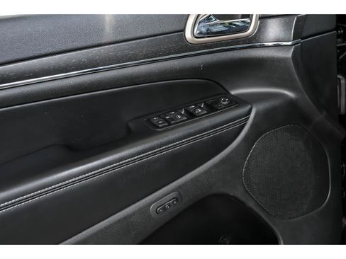 Used 2015 Jeep Grand Cherokee Limited w/ Luxury Group II AWD/4WD image 9