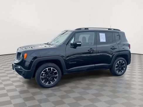 Used 2023 Jeep Renegade Latitude image 1