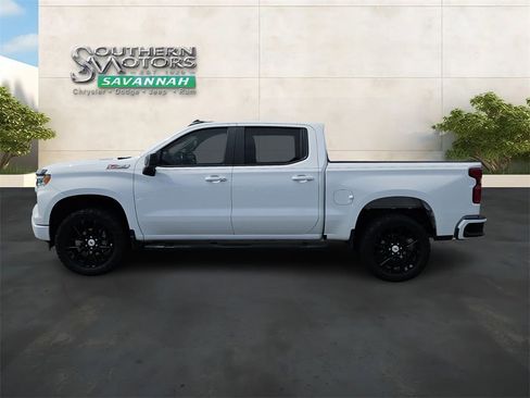 Used 2023 Chevrolet Silverado 1500 RST w/ Z71 Off-Road Package image 2