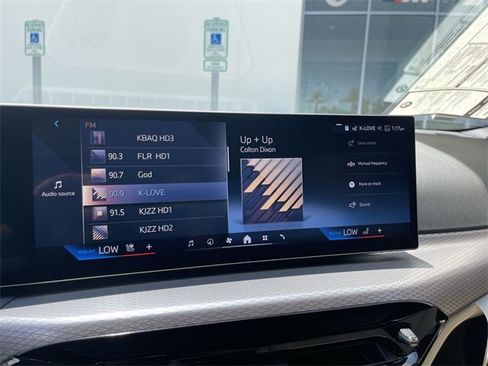 New 2025 BMW 330i xDrive Sedan w/ Convenience Package image 21