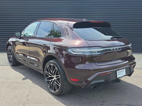 Certified 2024 Porsche Macan S AWD/4WD image 3