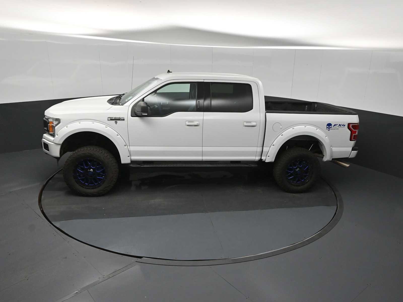 Certified 2019 Ford F150 XLT w/ Equipment Group 302A Luxury AWD/4WD image 12