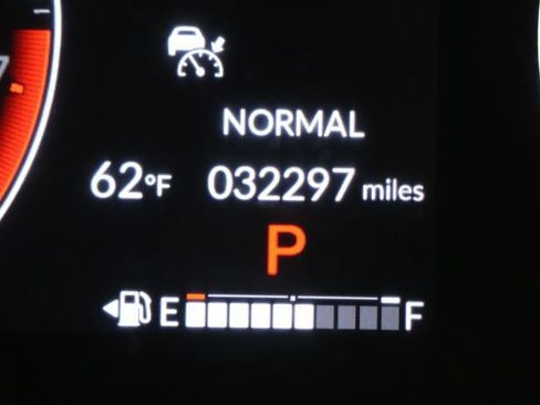 Used 2024 Honda HR-V EX-L image 13