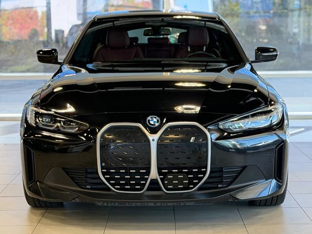 Used 2023 BMW i4 eDrive40 RWD image 2