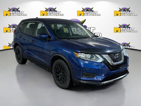 Used 2019 Nissan Rogue FWD image 3