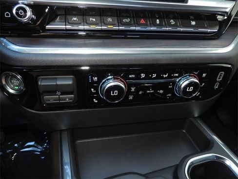 New 2026 GMC Sierra 1500 SLT image 21