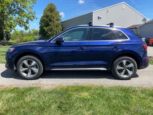 Used 2023 Audi Q5 2.0T Premium Plus w/ Premium Plus Package AWD/4WD image 2