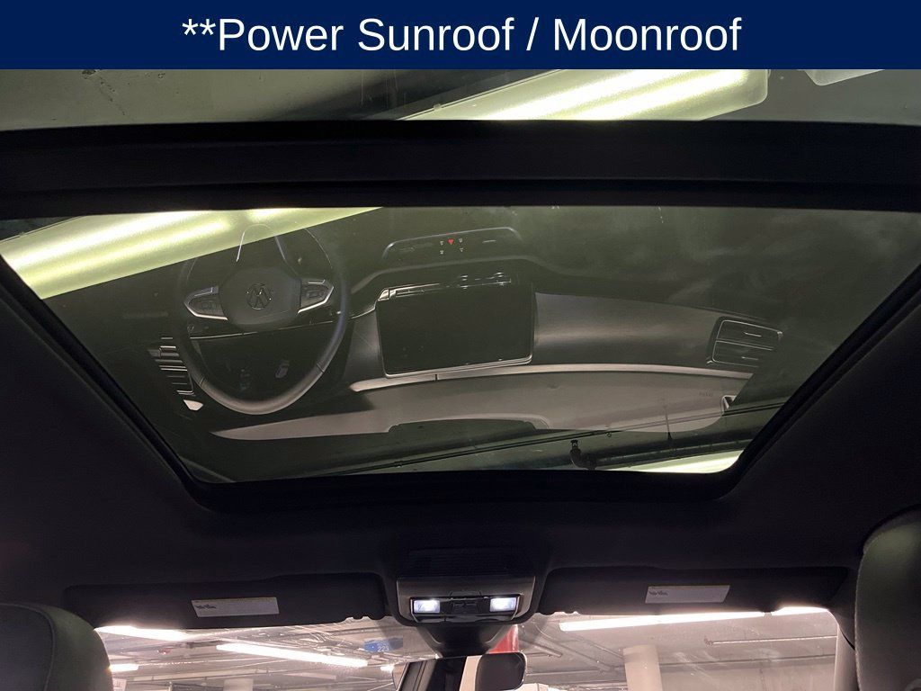 Used 2026 Volkswagen Atlas Cross Sport SE w/ Panoramic Sunroof Package AWD/4WD image 10