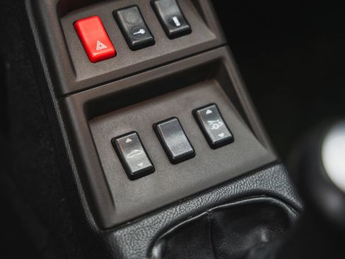 Used 1995 Porsche 911 Carrera RWD image 84