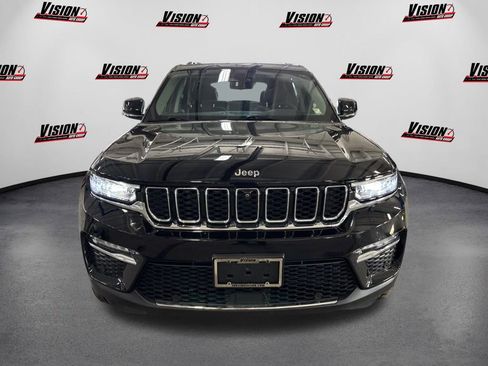 Used 2023 Jeep Grand Cherokee Limited w/ Luxury Tech Group II image 2