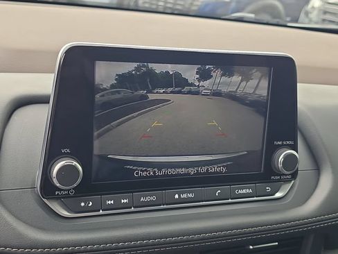 Certified 2023 Nissan Rogue SV FWD image 23