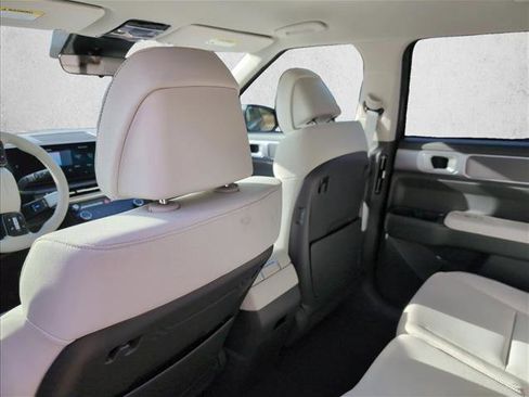 New 2026 Hyundai Santa Fe SE image 16