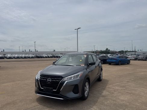 Certified 2024 Nissan Kicks S FWD image 6