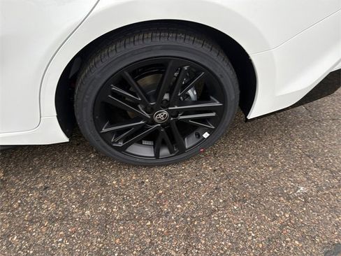 New 2026 Toyota Camry Hybrid image 17