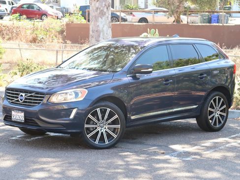 Used 2015 Volvo XC60 T5 w/ Protection Package AWD/4WD image 2