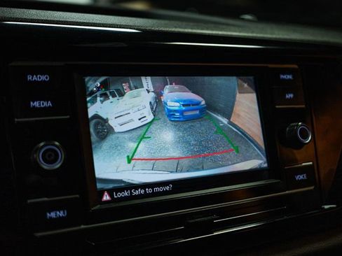 Used 2022 Volkswagen Taos S FWD image 19